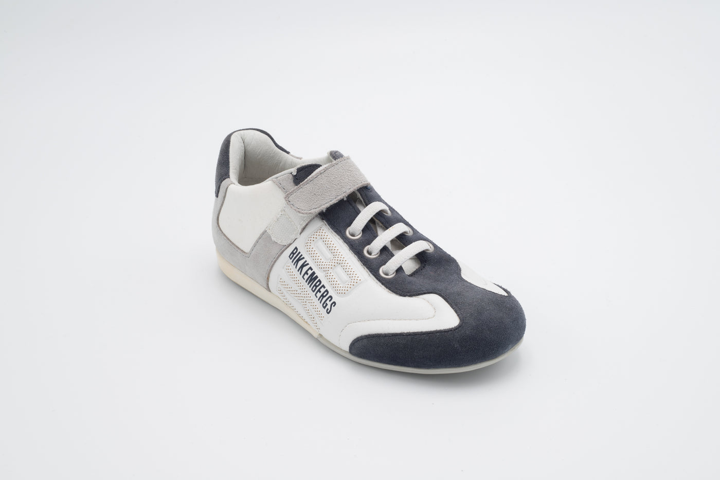 Bikkembergs White low soccer shoes Must Boutique Cyprus