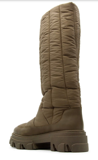 Gia Borghini Gia19 padded flat boot